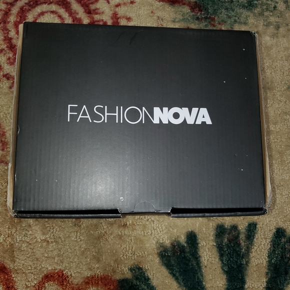 Womens Heels - Picture 3 of 7